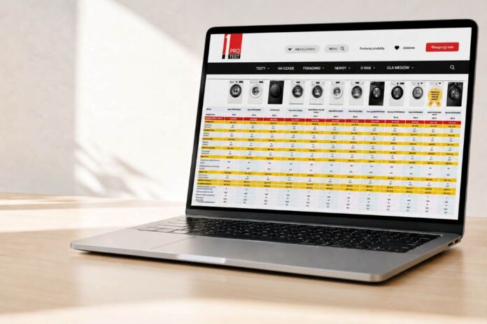 Na ekranie otwartego laptopa widoczna tabela z wynikami niezależnego testu Fundacji Pro-Test